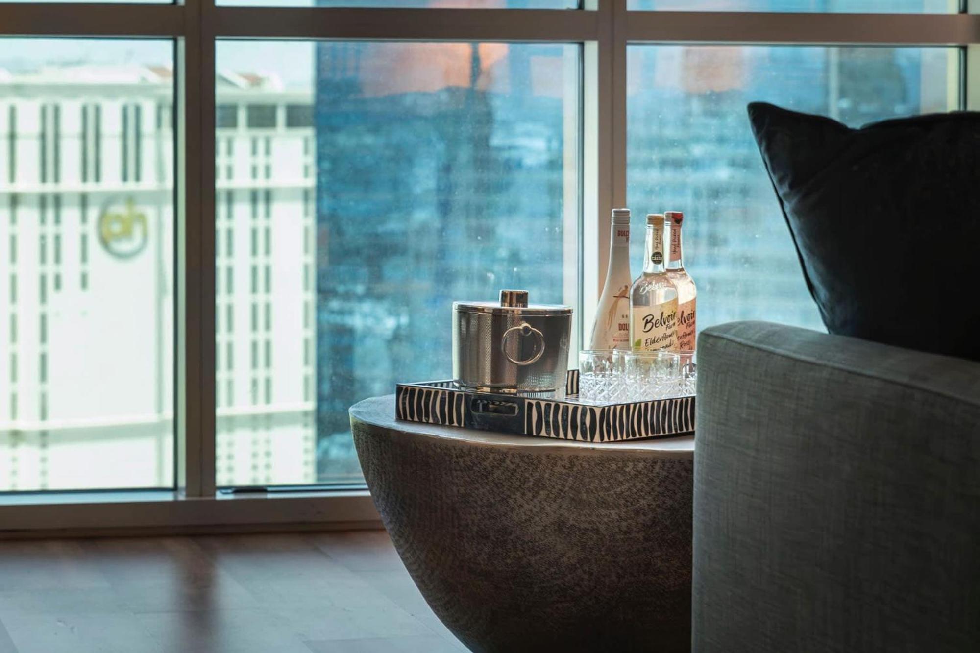 No Fee Penthouse Balcony & Free Valet * Las Vegas