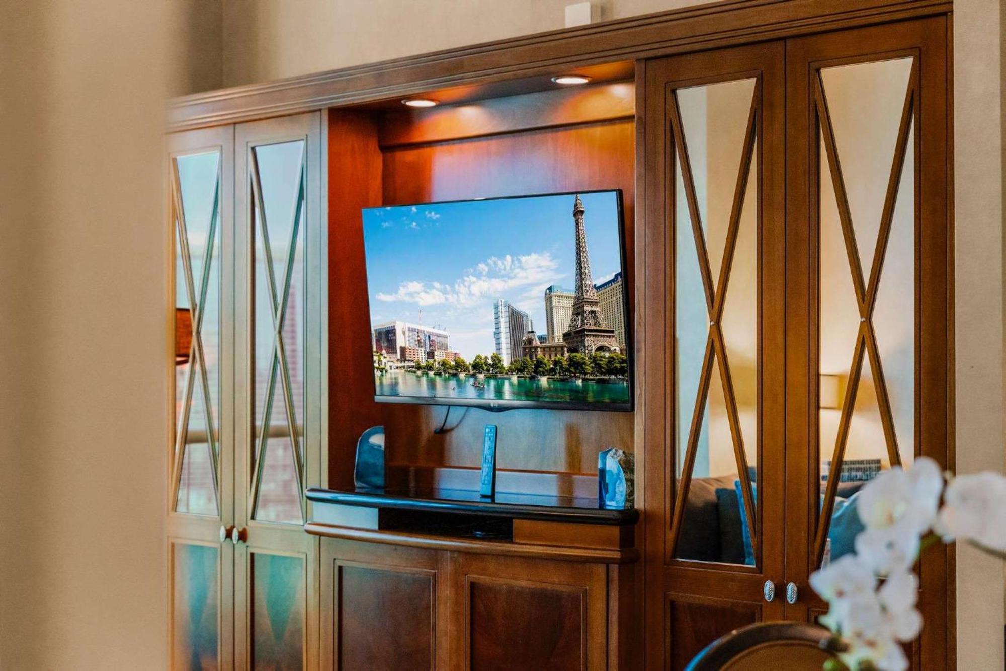 No Fee Penthouse Balcony & Free Valet * Las Vegas